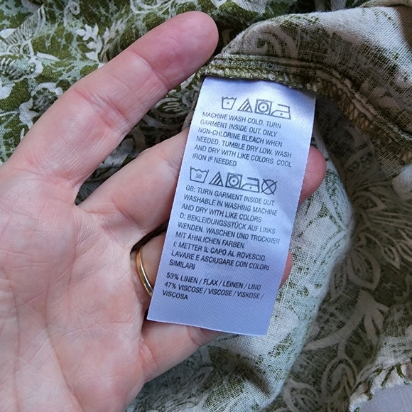 Naturals D & Co. Linen Blend Floral Top - Picture 3 of 3